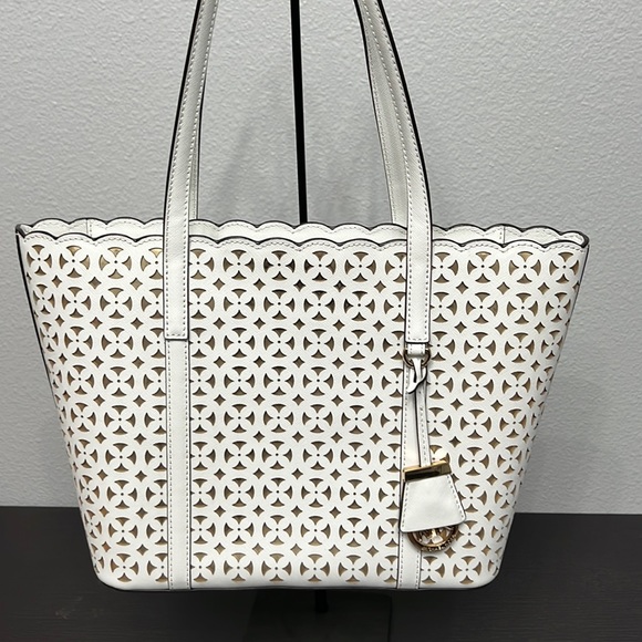 Michael Kors Handbags - Michael Kors Small Desi Tote